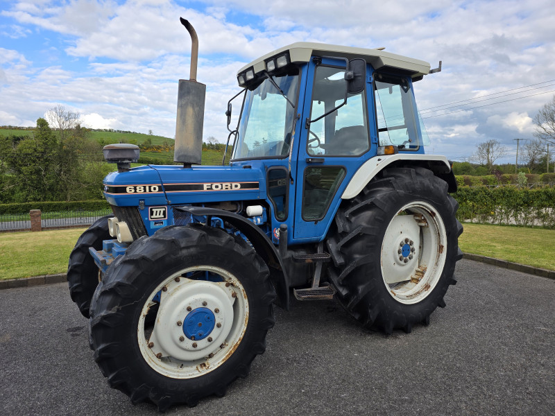 1991 Ford 6810