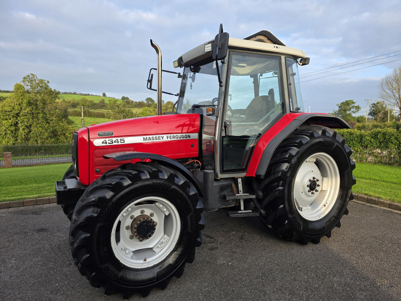 2002 Massey Ferguson 4345