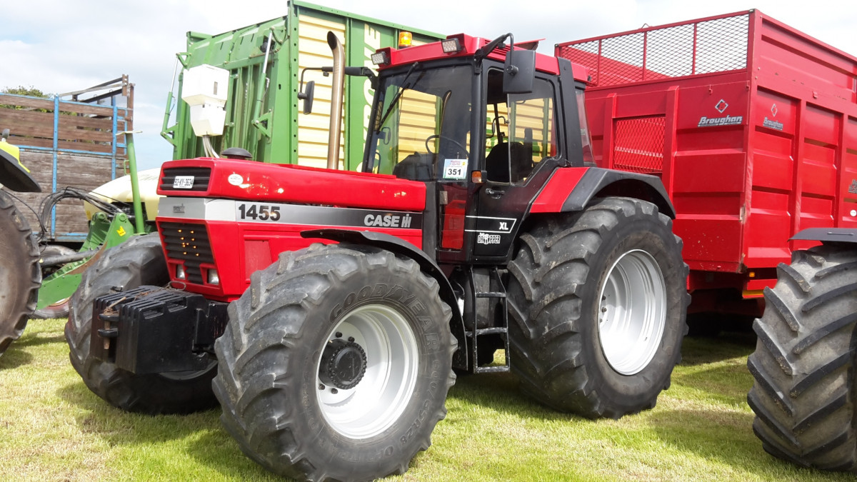 About Trade Tractors
